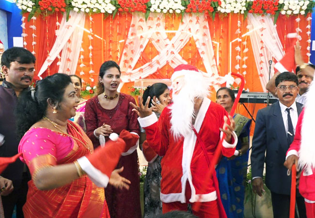 Grace Ministry Celebrates Christmas 2022 with grandeur at Prayer Centre in Valachil, Mangalore on Dec 16, Friday 2020. People from different parts of Karnataka joined the Christmas prayer service in thanking Lord Jesus Christ.